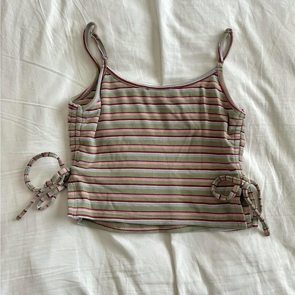Striped Crop Tank - Picture 4 of 4